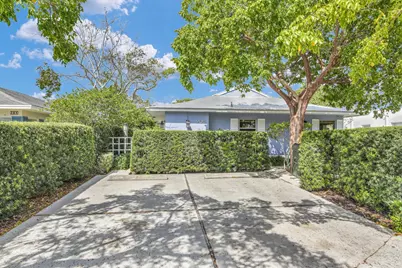 908 NE 8th Avenue, Delray Beach, FL 33483 - Photo 2
