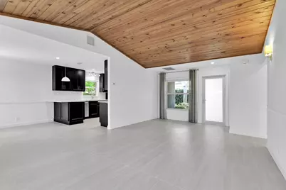 908 NE 8th Avenue, Delray Beach, FL 33483 - Photo 8