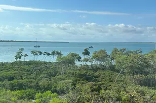 27 Harbour Isle Dr W, Fort Pierce, FL 34949 - Photo 8
