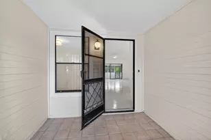 29 Fawlkland Cir, Boynton Beach, FL 33426 - Photo 6