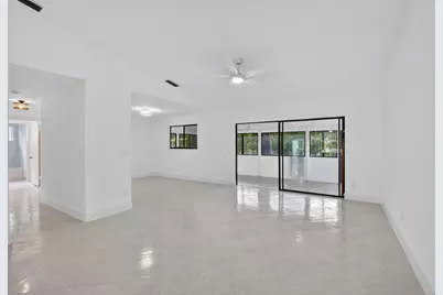 29 Fawlkland Circle, Boynton Beach, FL 33426 - Photo 12