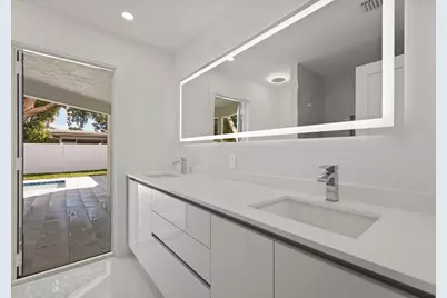 979 NW 8th Street, Boca Raton, FL 33486 - Photo 38