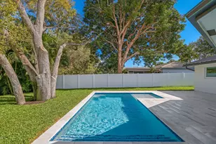 979 NW 8th St, Boca Raton, FL 33486 - Photo 50