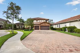 9726 Blue Isle Bay, Parkland, FL 33076 - Photo 2