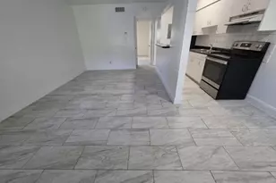 100 SW 9th St, Fort Lauderdale, FL 33315 - Photo 2