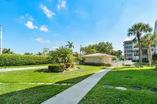 930 Dogwood Dr, Delray Beach, FL 33483 - Photo 44