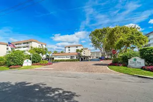 930 Dogwood Dr, Delray Beach, FL 33483 - Photo 38