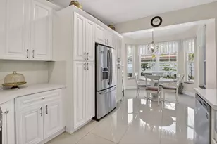 711 Heritage Way, Weston, FL 33326 - Photo 4