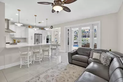 711 Heritage Way, Weston, FL 33326 - Photo 6