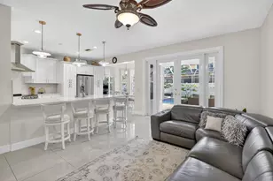711 Heritage Way, Weston, FL 33326 - Photo 6