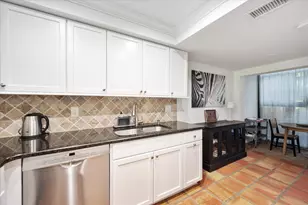 13307 Polo Club Rd, Wellington, FL 33414 - Photo 36