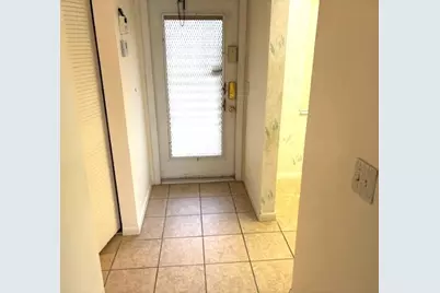 2711 NW 104th Avenue #106, Sunrise, FL 33322 - Photo 4