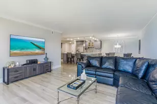 5440 N Ocean Dr, Singer Island, FL 33404 - Photo 10