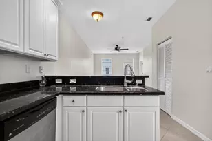 115 Pond Apple Ln, Jupiter, FL 33458 - Photo 10