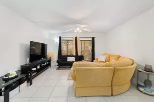 3095 N Oakland Forest Dr, Oakland Park, FL 33309 - Photo 4