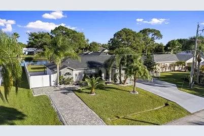 2471 SE Leithgow Street, Port Saint Lucie, FL 34952 - Photo 2