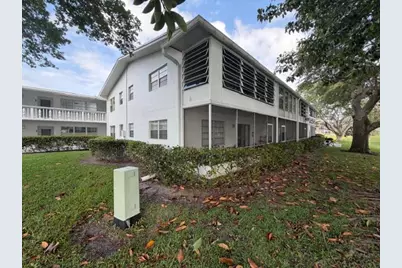 116 Lyndhurst F #116, Deerfield Beach, FL 33442 - Photo 4