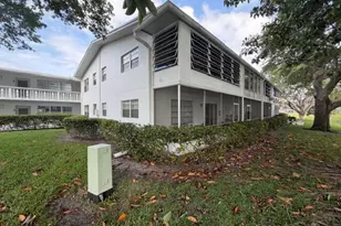 116 Lyndhurst F, Deerfield Beach, FL 33442 - Photo 4