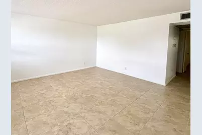 163 Somerset Crescent #H, West Palm Beach, FL 33417 - Photo 2