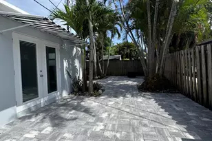 1610 NE 7th St, Fort Lauderdale, FL 33304 - Photo 14