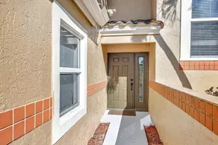10104 Country Brook Rd, Boca Raton, FL 33428 - Photo 4