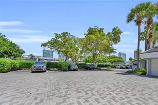314 Poinciana Dr, Sunny Isles Beach, FL 33160 - Photo 30