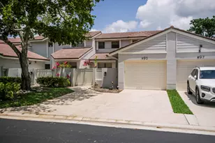 495 Prestwick Cir, Palm Beach Gardens, FL 33418 - Photo 4