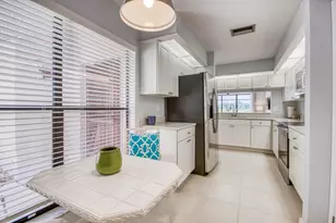 495 Prestwick Cir, Palm Beach Gardens, FL 33418 - Photo 22