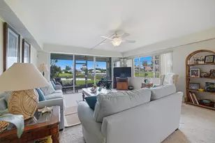 8751 Holly Ct, Tamarac, FL 33321 - Photo 12