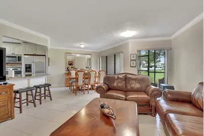 5901 Camino Del Sol #107, Boca Raton, FL 33433 - Photo 6