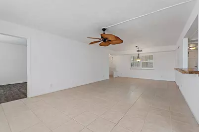 5570 Tamberlane Circle #131, Palm Beach Gardens, FL 33418 - Photo 8
