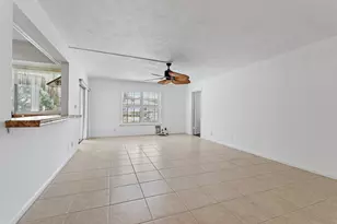 5570 Tamberlane Cir, Palm Beach Gardens, FL 33418 - Photo 6