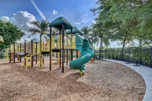 3555 Birague Dr, Wellington, FL 33449 - Photo 40