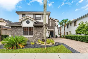 3555 Birague Dr, Wellington, FL 33449 - Photo 2