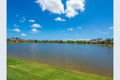 1010 SW Ruby Ave Avenue SW, Vero Beach, FL 32968 - Photo 2