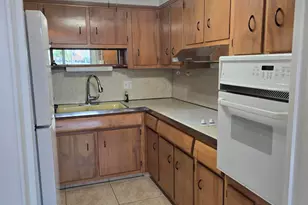 600 Layne Blvd, Hallandale Beach, FL 33009 - Photo 6