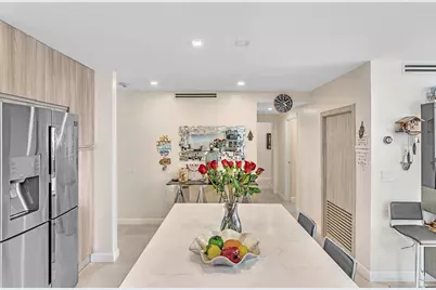 19390 Collins Avenue, Sunny Isles Beach, FL 33160 - Photo 22