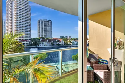 19390 Collins Avenue, Sunny Isles Beach, FL 33160 - Photo 32
