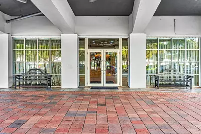 19390 Collins Avenue, Sunny Isles Beach, FL 33160 - Photo 52