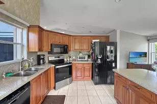 180 NW 47th Ave, Deerfield Beach, FL 33442 - Photo 12