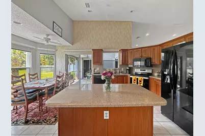 180 NW 47th Avenue, Deerfield Beach, FL 33442 - Photo 10