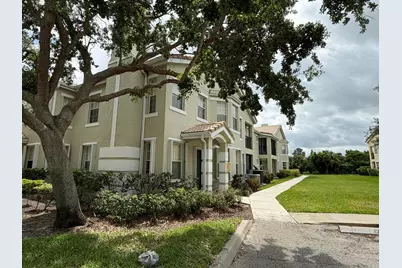128 SW Peacock Boulevard, Port Saint Lucie, FL 34986 - Photo 4