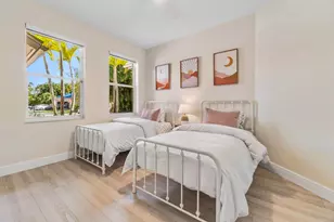 15621 Latina Pl, Wellington, FL 33414 - Photo 20