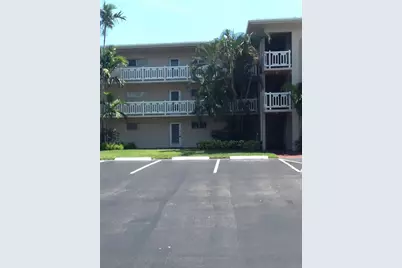 2724 S Garden Dr #306, Lake Worth, FL 33461 - Photo 1