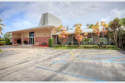 2724 S Garden Dr #306, Lake Worth, FL 33461 - Photo 16