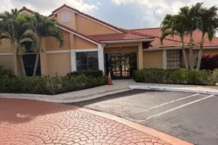 5661 Riverside Dr, Coral Springs, FL 33067 - Photo 4