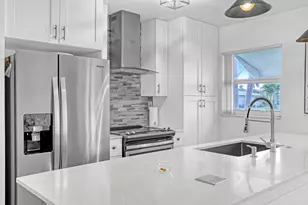 245 Main Blvd, Boynton Beach, FL 33435 - Photo 10