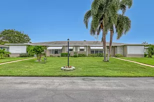 245 Main Blvd, Boynton Beach, FL 33435 - Photo 1