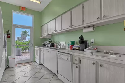 245 Main Boulevard #B, Boynton Beach, FL 33435 - Photo 32