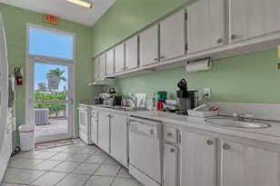 245 Main Blvd, Boynton Beach, FL 33435 - Photo 32